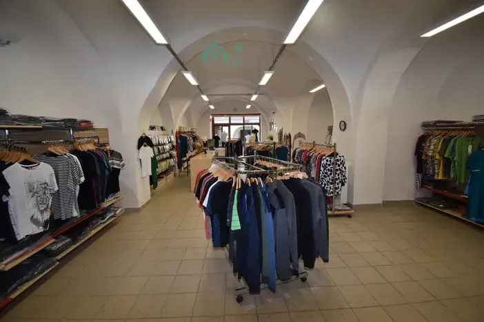 Pronájem obchodního prostoru, Chrudim, Štěpánkova, 120 m2