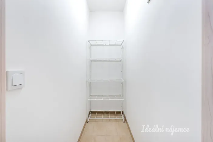 Pronájem bytu 3+kk, Praha - Hlubočepy, Fabiánové, 64 m2