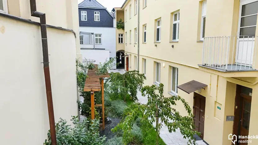 Prodej bytu 2+1, Olomouc, Dolní náměstí, 52 m2