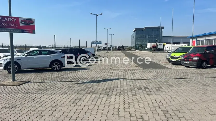 Pronájem komerčního pozemku, Pohořelice, 3700 m2