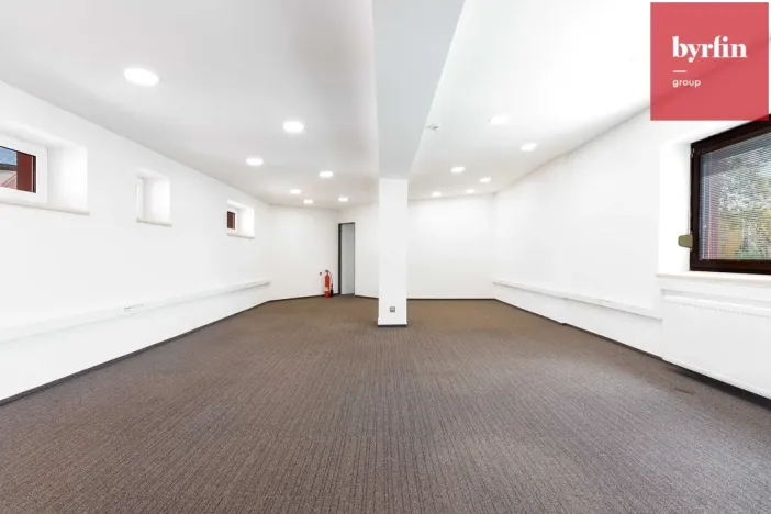 Pronájem kanceláře, Opava, Pekařská, 135 m2