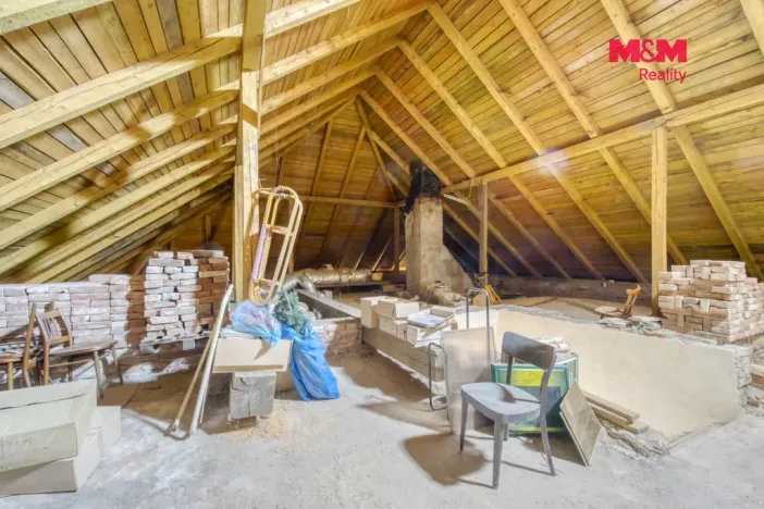 Prodej obchodního prostoru, Hradec Králové - Svinary, Podhůrská, 633 m2