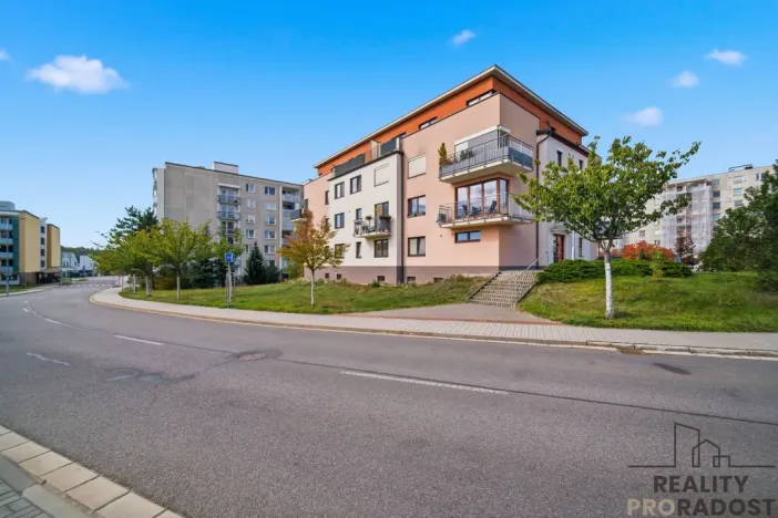 Pronájem bytu 2+kk, Pardubice, Dubinská, 73 m2