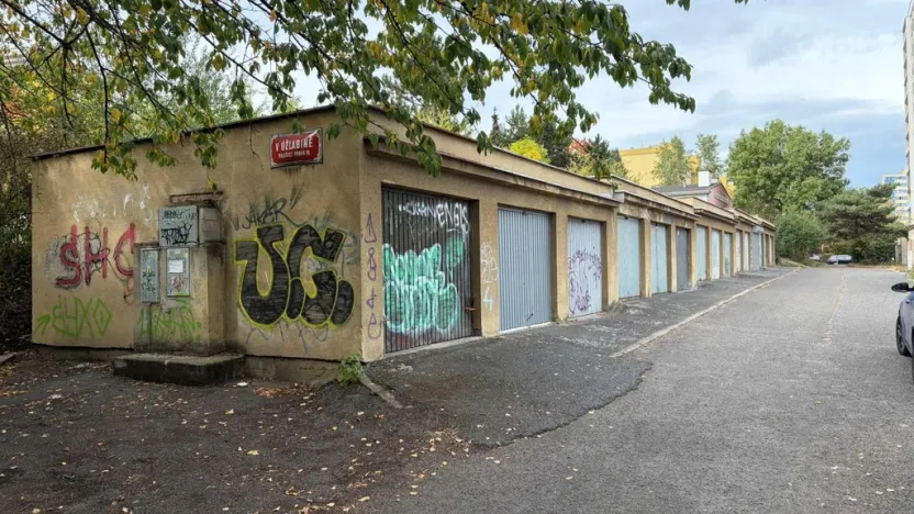 Prodej garáže, Praha - Strašnice, Limuzská, 16 m2