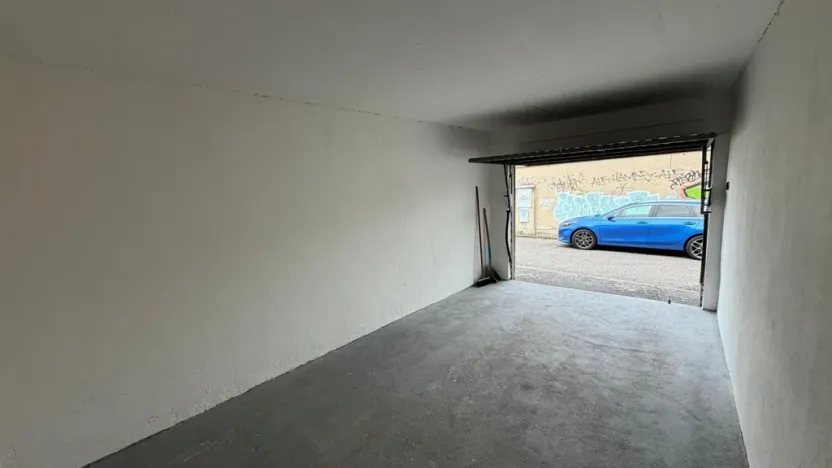 Prodej garáže, Praha - Strašnice, Limuzská, 16 m2