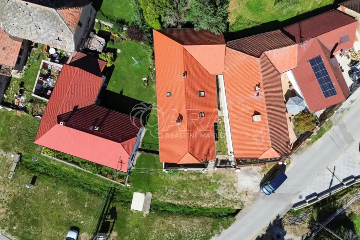 Prodej rodinného domu, Chlumany, 200 m2