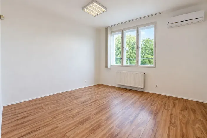 Prodej činžovního domu, Praha - Libeň, Davídkova, 558 m2
