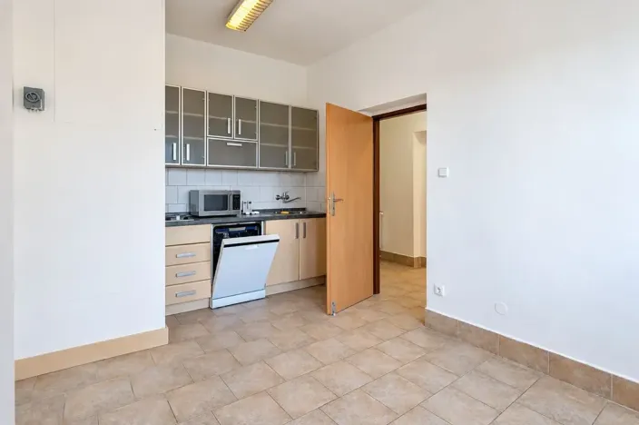 Prodej činžovního domu, Praha - Libeň, Davídkova, 558 m2