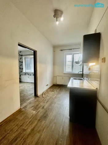 Prodej bytu 1+1, Nejdek, sídliště 9. května, 40 m2