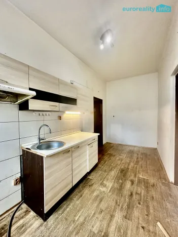 Prodej bytu 1+1, Nejdek, sídliště 9. května, 40 m2
