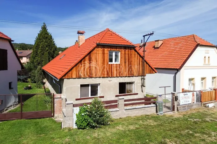Prodej chalupy, Chlumany, 200 m2
