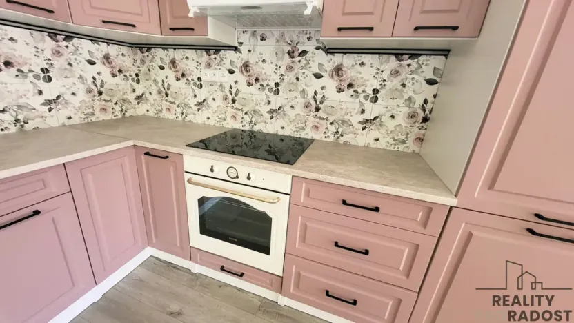 Pronájem bytu 2+1, Komorní Lhotka, 60 m2