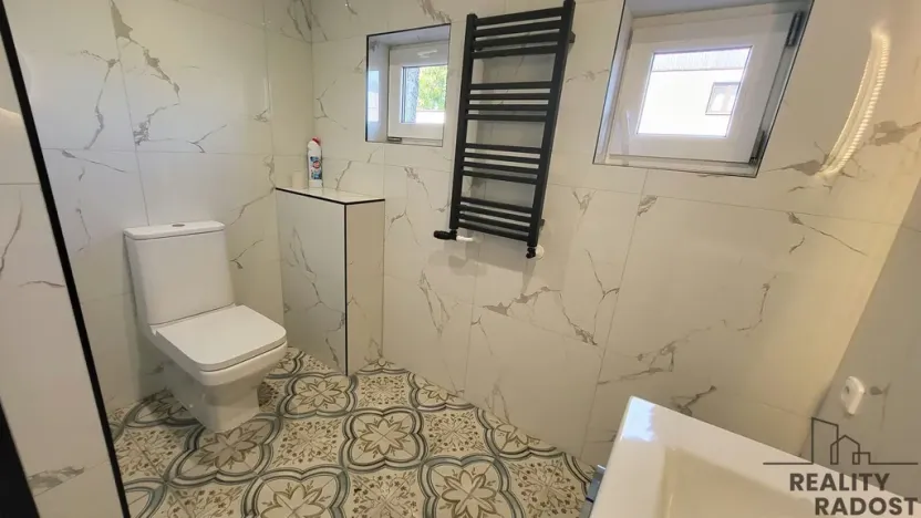 Pronájem bytu 2+1, Komorní Lhotka, 60 m2