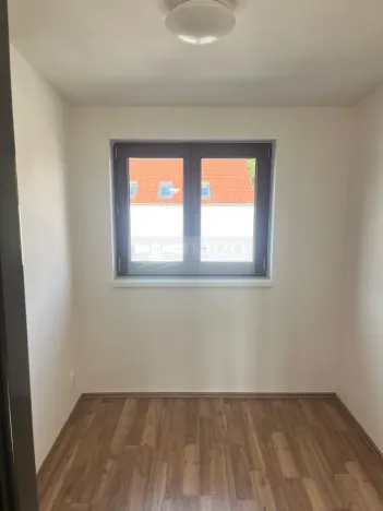 Pronájem bytu 2+kk, Praha, Pod Sychrovem I, 30 m2