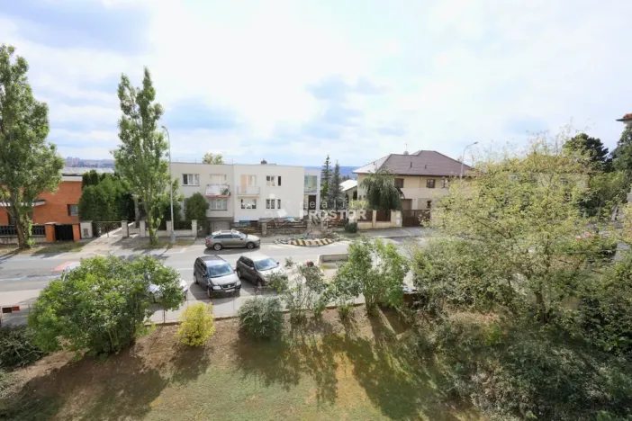Pronájem bytu 3+1, Praha - Hlubočepy, Lumiérů, 71 m2