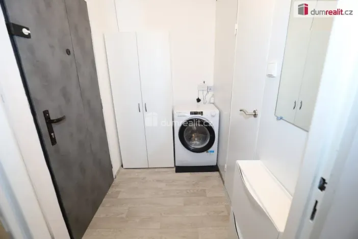 Prodej bytu 1+kk, Praha - Střížkov, Českolipská, 33 m2