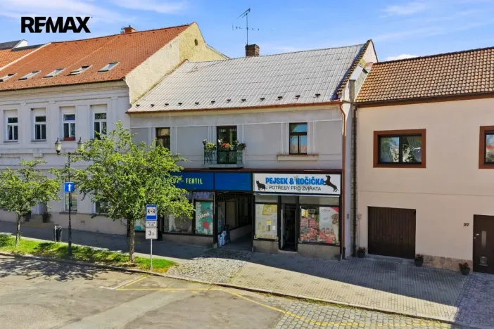 Prodej rodinného domu, Český Brod, nám. Arnošta z Pardubic, 150 m2