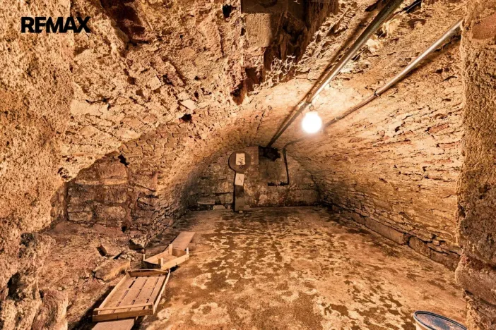 Prodej rodinného domu, Český Brod, nám. Arnošta z Pardubic, 150 m2