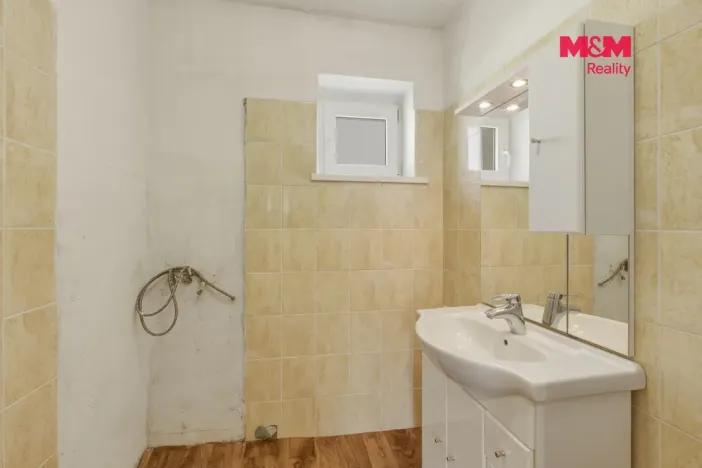 Prodej bytu 3+1, Slavětín, Nádražní, 64 m2