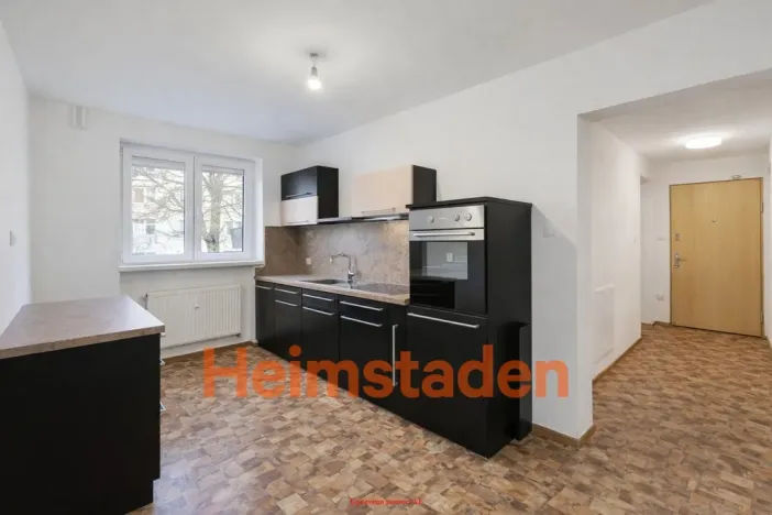 Pronájem bytu 2+1, Karviná - Nové Město, Zakladatelská, 55 m2