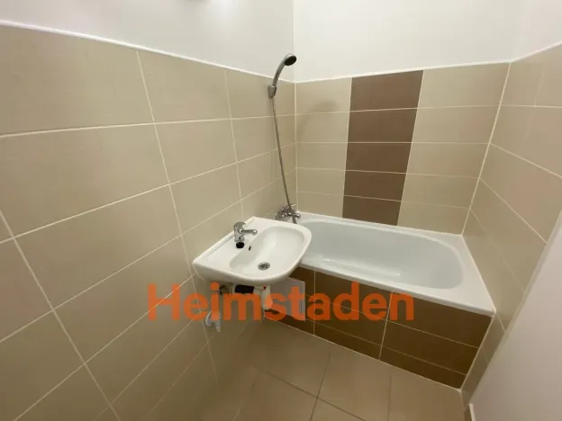 Pronájem bytu 1+kk, Orlová - Lutyně, Okružní, 28 m2
