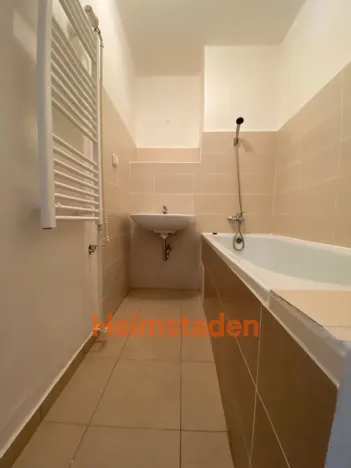 Pronájem bytu 2+1, Havířov - Město, Hlavní třída, 55 m2