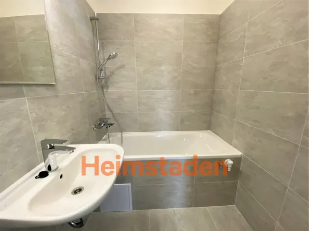 Pronájem bytu 2+1, Ostrava - Poruba, Hlavní třída, 54 m2