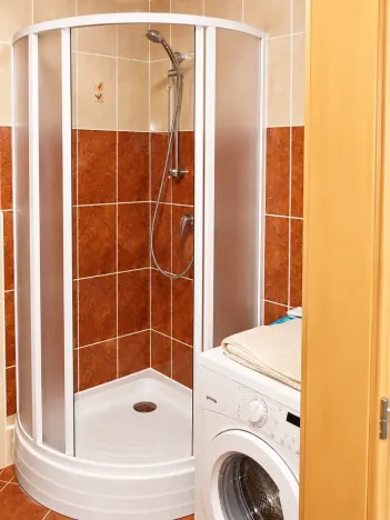 Pronájem bytu 2+kk, Praha - Malešice, Marciho, 58 m2