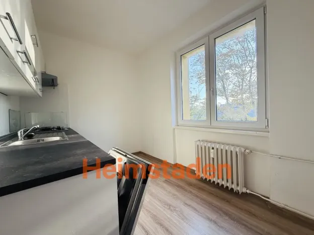 Pronájem bytu 2+1, Ostrava - Poruba, Francouzská, 51 m2