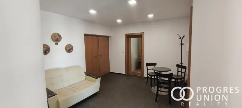 Pronájem kanceláře, Zašová, 90 m2