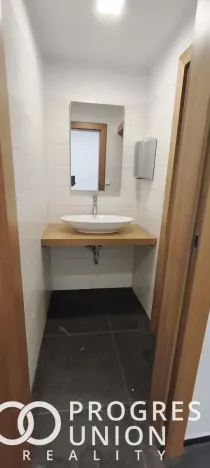 Pronájem kanceláře, Zašová, 90 m2