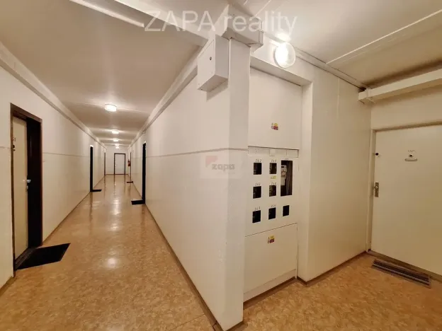 Pronájem bytu 2+kk, Praha - Hloubětín, Kukelská, 53 m2