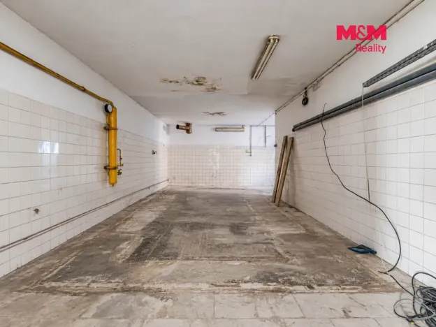 Pronájem výrobních prostor, Neratovice, Mánesova, 235 m2