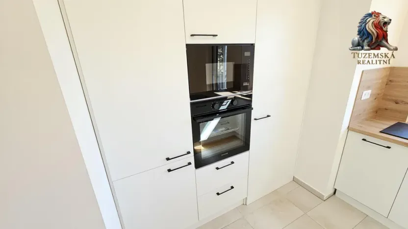 Prodej bytu 2+kk, Bystřice nad Pernštejnem, Masarykovo náměstí, 65 m2