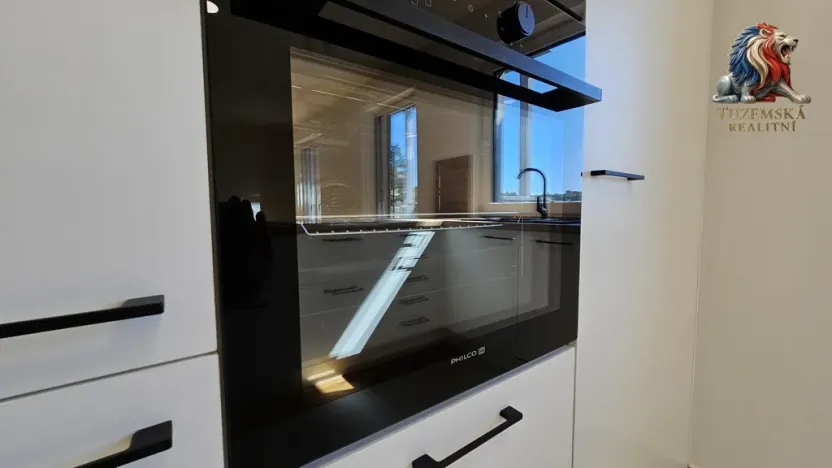 Prodej bytu 2+kk, Bystřice nad Pernštejnem, Masarykovo náměstí, 65 m2