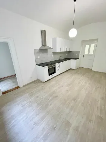 Pronájem bytu 3+kk, Praha - Vinohrady, Vinohradská, 90 m2