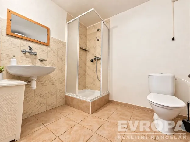 Prodej rodinného domu, Pecka, 60 m2