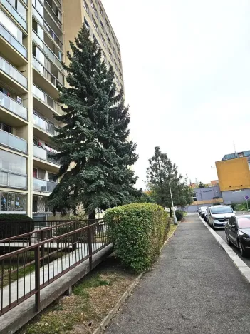 Prodej bytu 2+kk, Praha - Horní Měcholupy, Boloňská, 44 m2