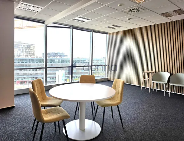 Pronájem kanceláře, Praha, Na strži, 208 m2