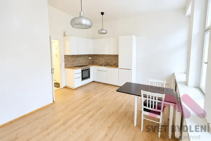 Pronájem bytu 2+kk, Praha - Žižkov, Kubelíkova, 44 m2