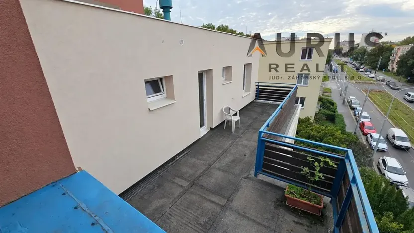 Pronájem bytu 4+1, Praha - Břevnov, Na Petřinách, 105 m2