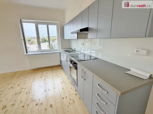Pronájem bytu 2+kk, Jílové u Prahy, Husova, 70 m2
