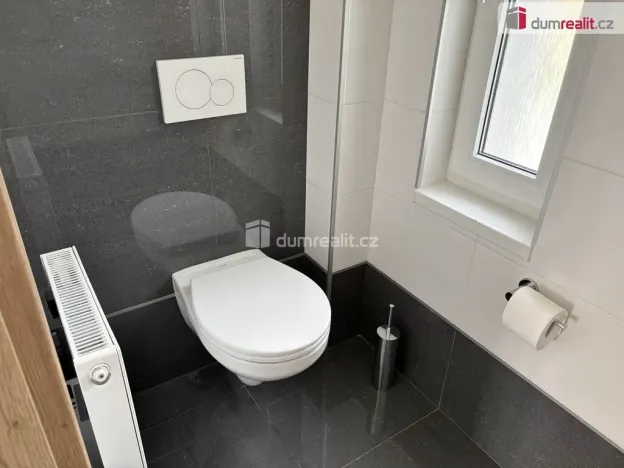 Pronájem bytu 2+kk, Jílové u Prahy, Husova, 70 m2
