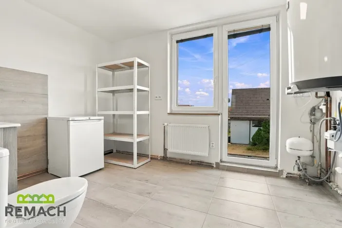 Pronájem bytu 3+1, Hvozdná, K Větřáku, 102 m2