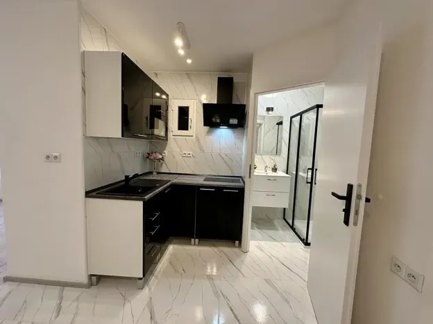 Pronájem bytu 1+kk, Praha - Smíchov, Křížová, 38 m2