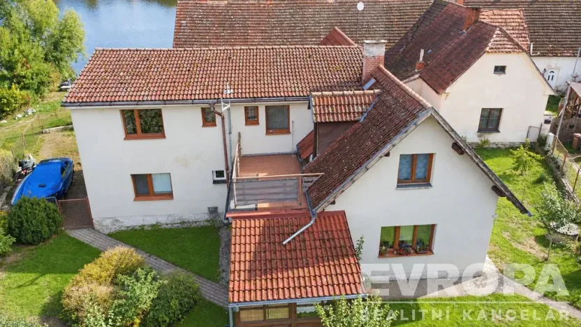 Prodej rodinného domu, Lnáře, 205 m2