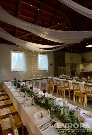 Prodej rodinného domu, Borovy, 500 m2