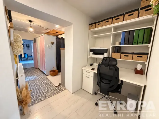 Prodej rodinného domu, Borovy, 500 m2