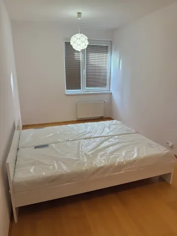 Pronájem bytu 2+kk, Praha - Stodůlky, Petržílkova, 57 m2