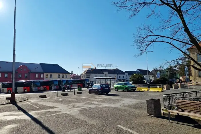 Pronájem bytu 1+1, Uhlířské Janovice, Václavské náměstí, 55 m2